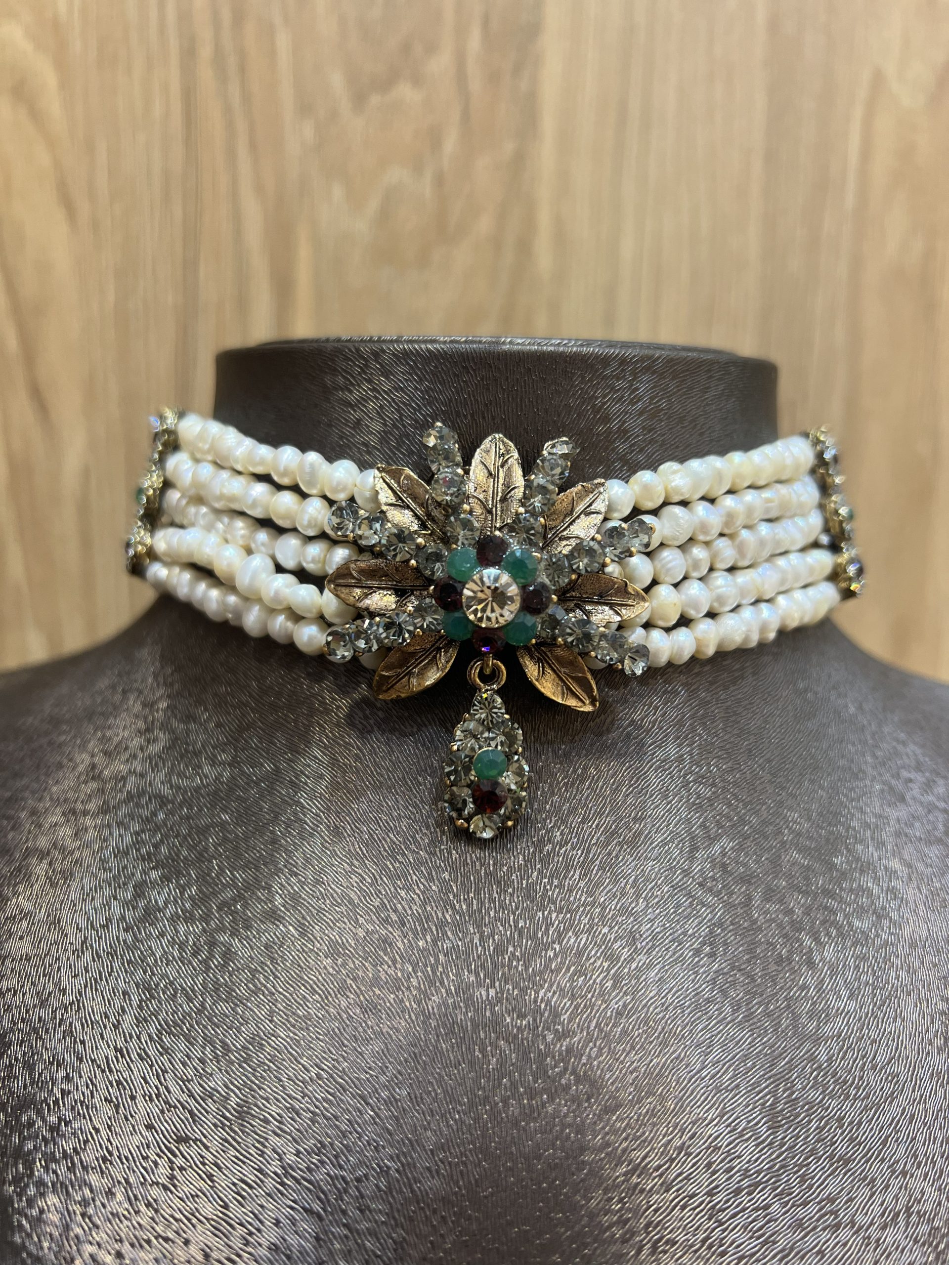 R2.10 Ras de cou Eventail perles de culture – Image 1